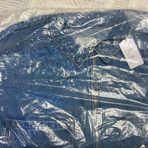 TWELVE BY ONTWELFTH - Picture 2 of 8